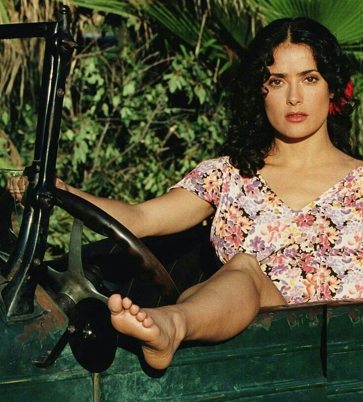 angelito martin recommends salma hayek sexy feet pic