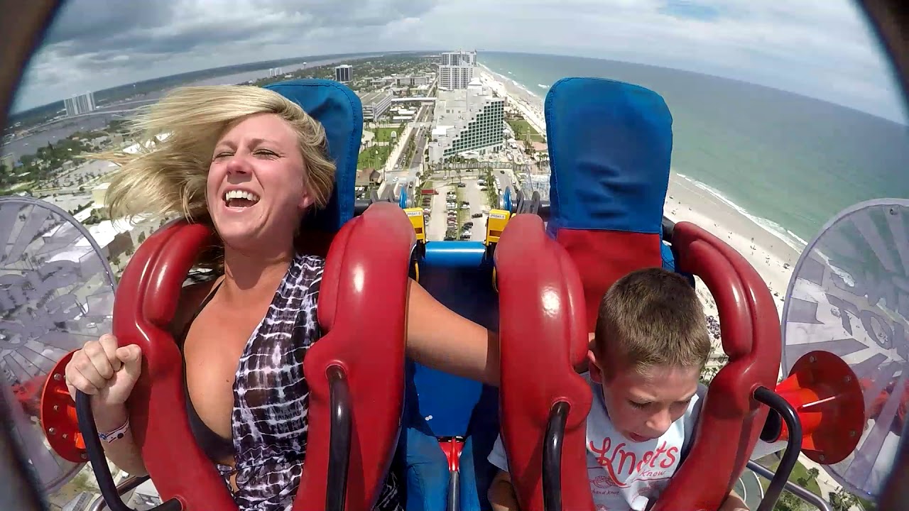 bader jaafar share boobs pop out on sling shot ride photos