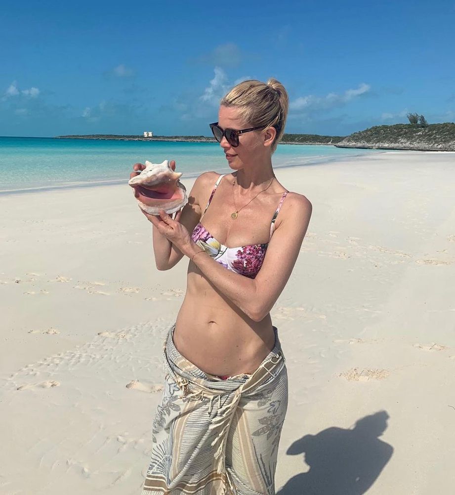 angela watson share amateur nude beach sex photos
