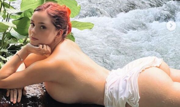 Demi Rose Nude Photoshoot rios nue