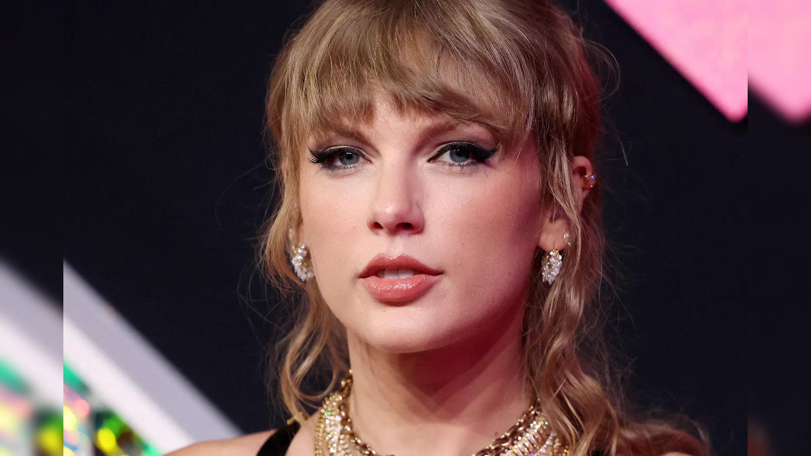 david wooldridge share taylor swift deepfakes photos