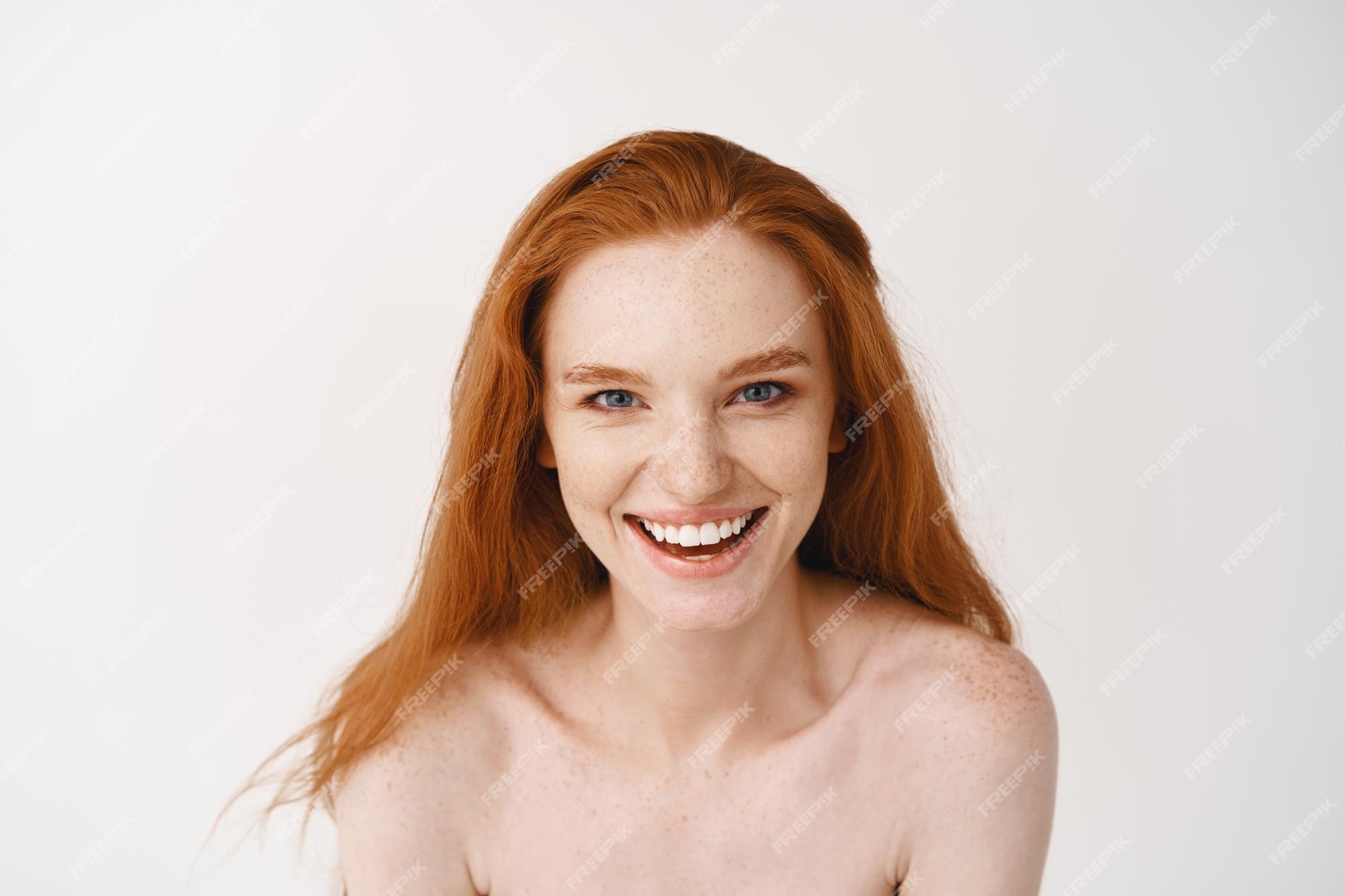 naked red head woman