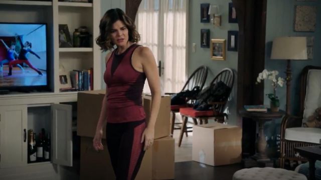 Betsy Brandt Hot Pics game sites