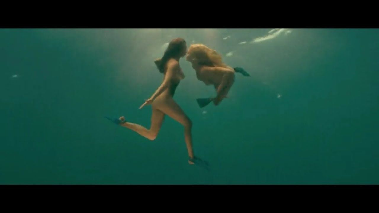 cameron ohara recommends piranha 3d riley steele pic