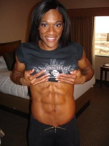 8 pack abs woman
