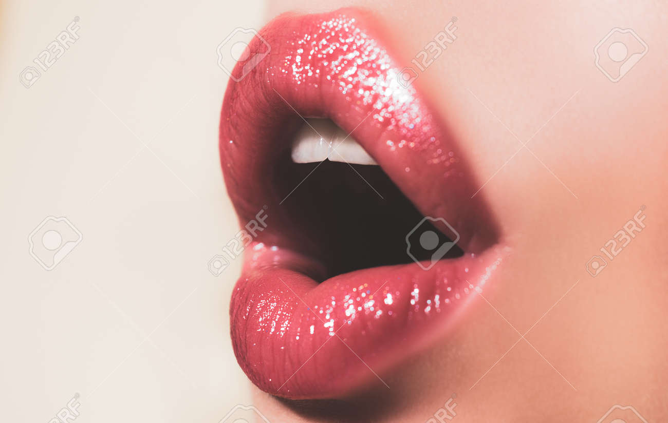 chris liberti recommends dick sucking lip gloss pic