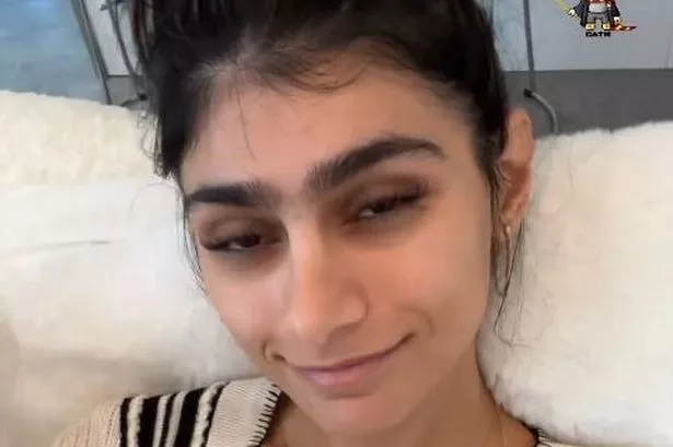 mia khalifa makeup