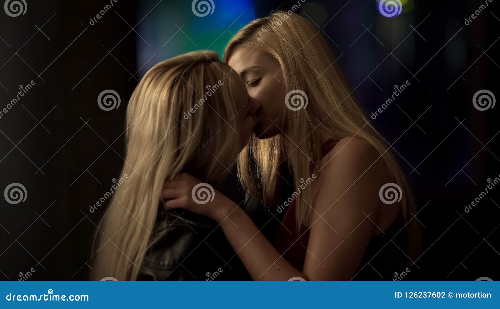 bella cooley recommends Young And Old Lesbian Makeout