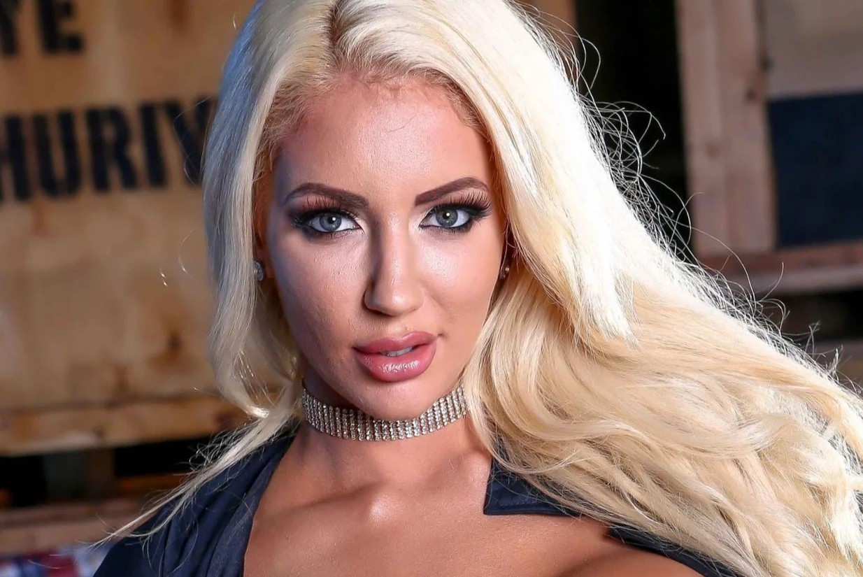 brian gaudino recommends nicolette shea photos pic