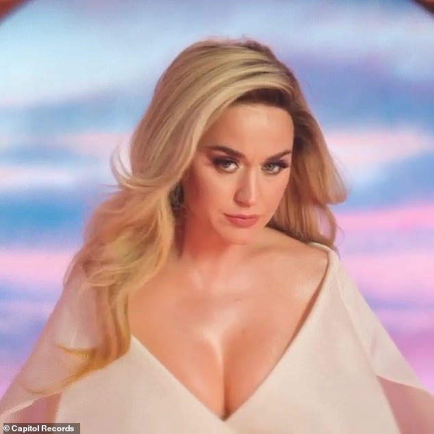 chan lee recommends katy perry big tits pic