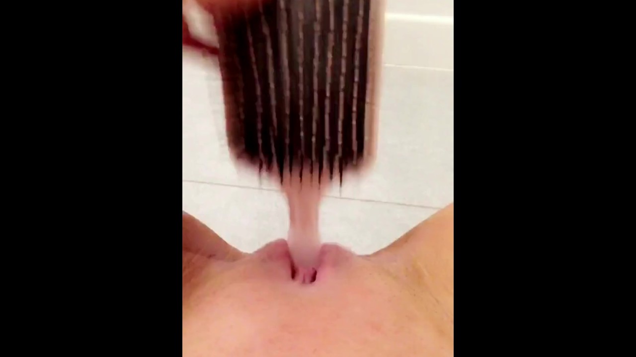 Best of Hair brush in pussy