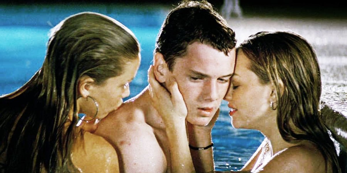 amanda hadlock recommends Elizabeth Berkley Pool Scene