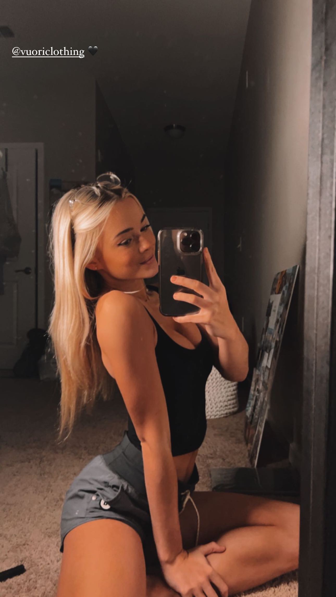 Best of Beautiful blonde girl selfies