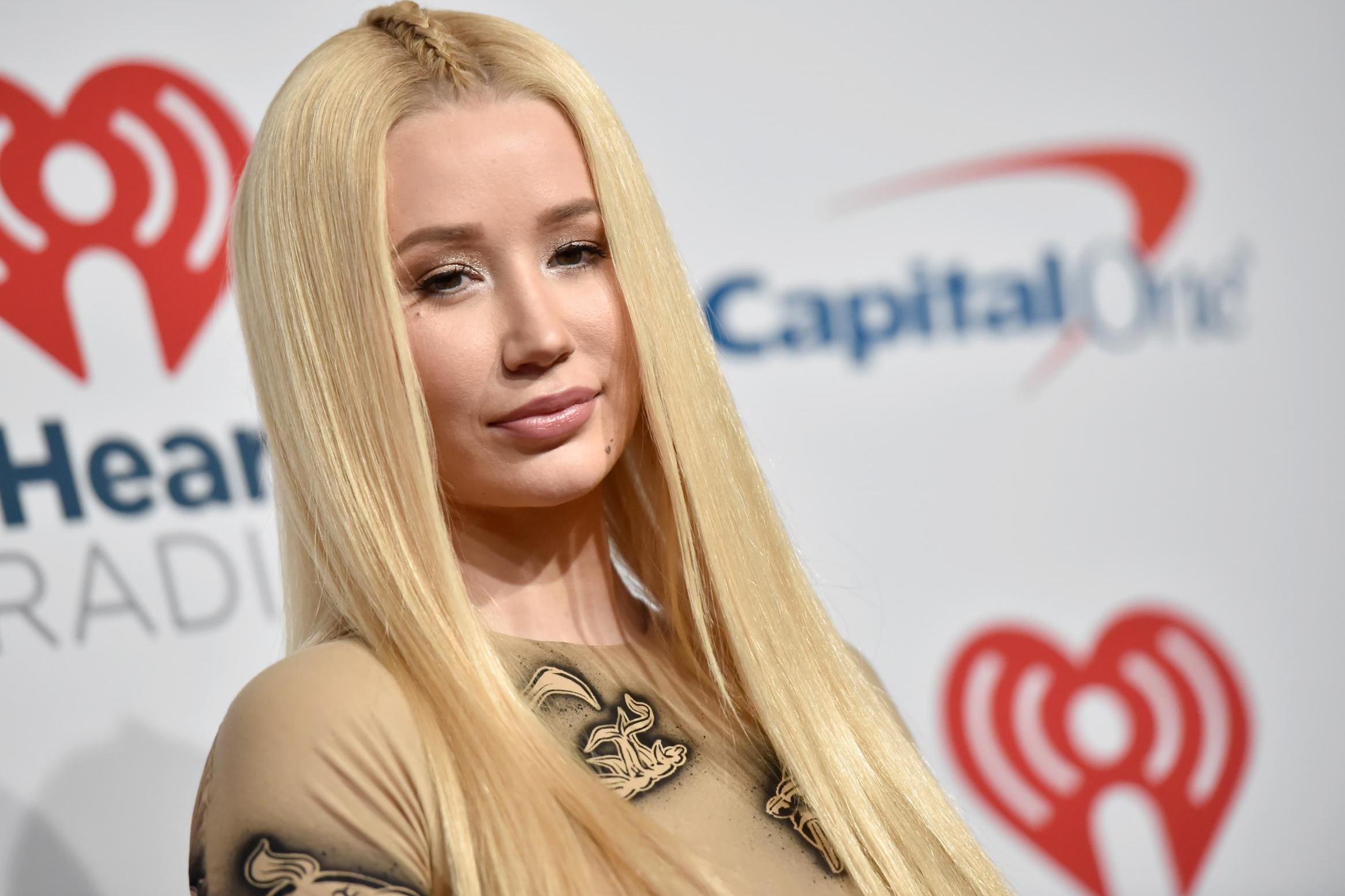 anthony deslauriers recommends iggy azalea fake nudes pic