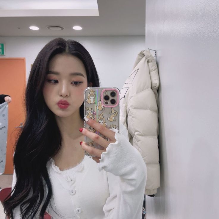 bryce randolph recommends cute korean girl selfie pic