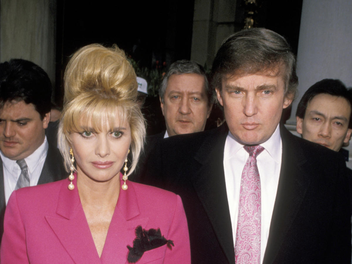 Naked Ivana Trump cheating housewifes