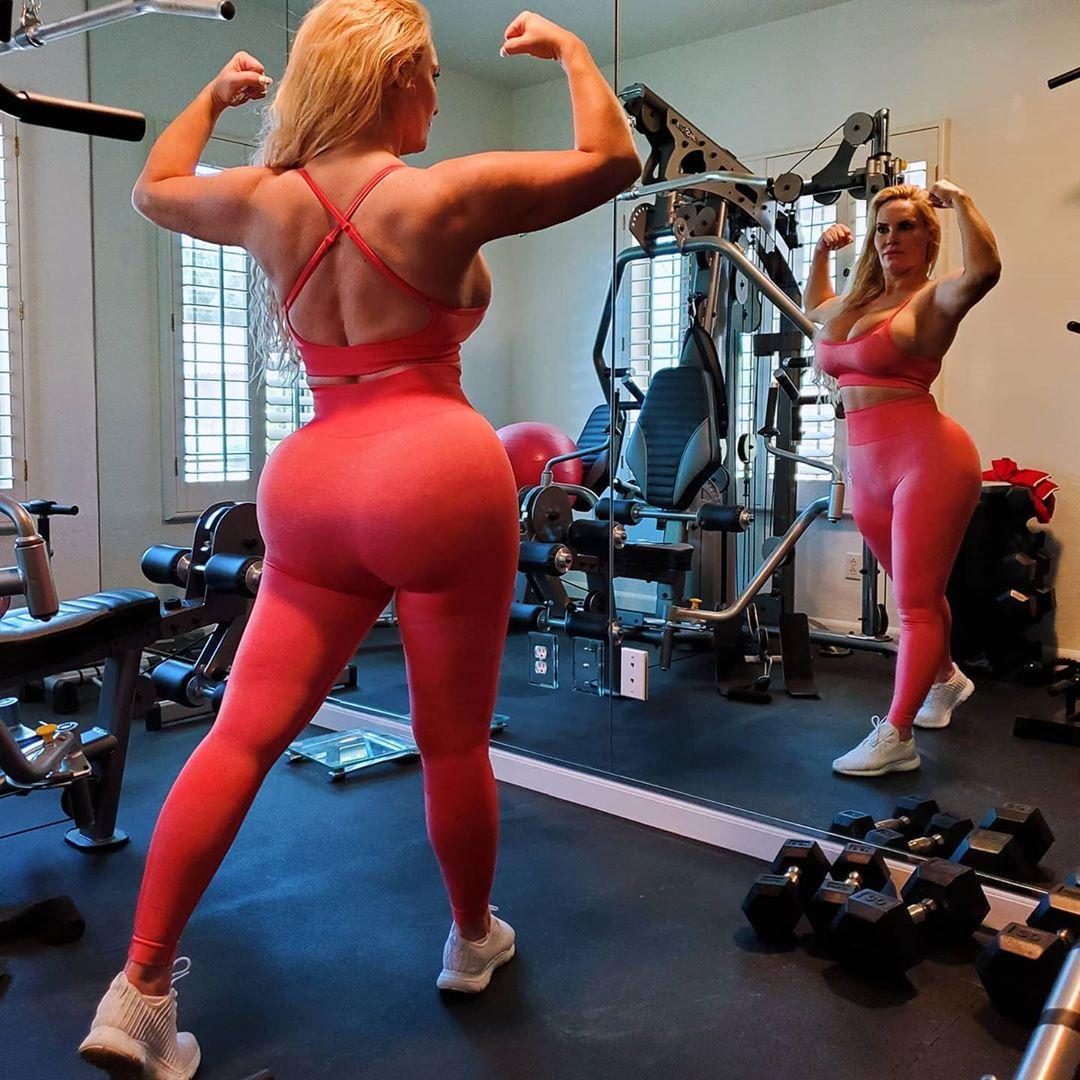 ashley hunstiger recommends coco austin butt workout pic