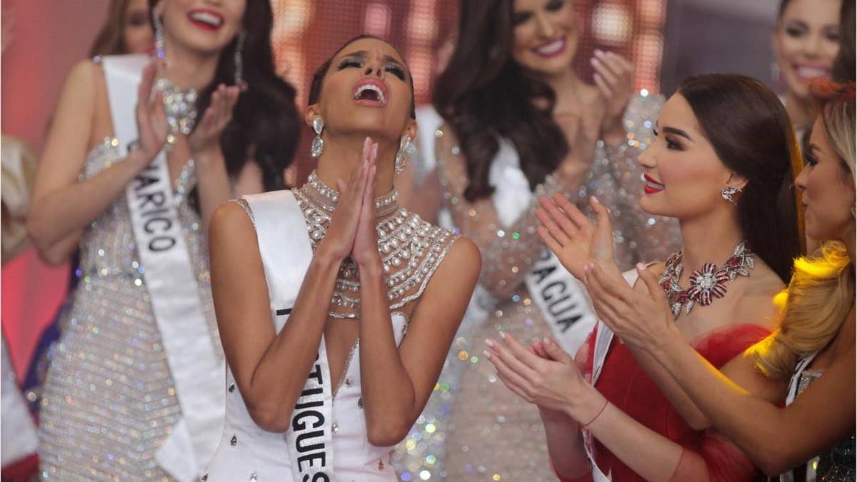 calvin l brown recommends Miss Universe Sex Scandal