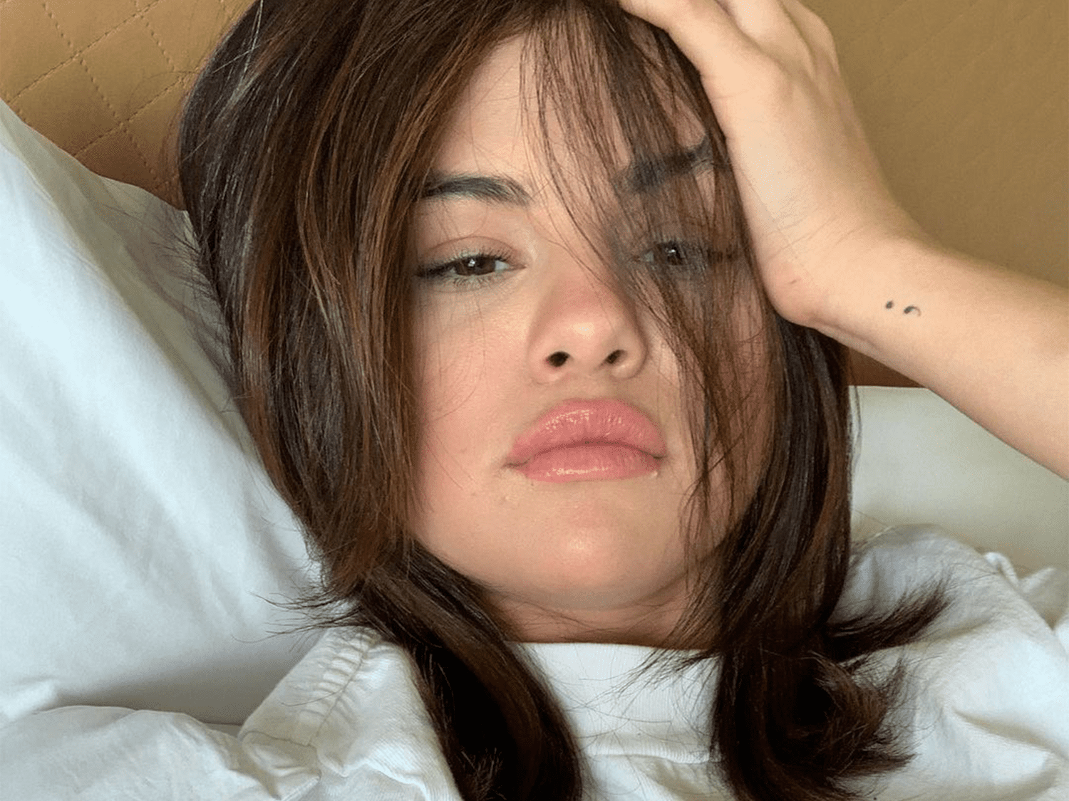 Naked Pictures Of Selena facial compiliation