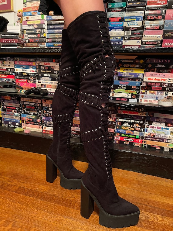 brian renninger recommends Thigh High Boots Bondage