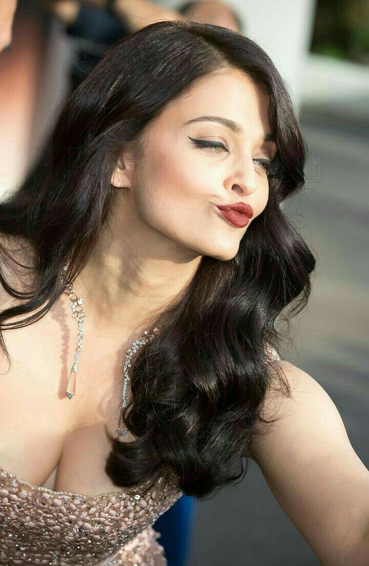 are abolac recommends aishwarya rai hot boobs pic