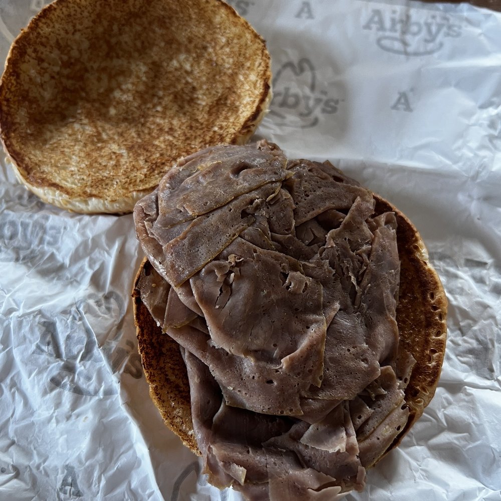 clayton warwick add arbys roast beef pregnant photo