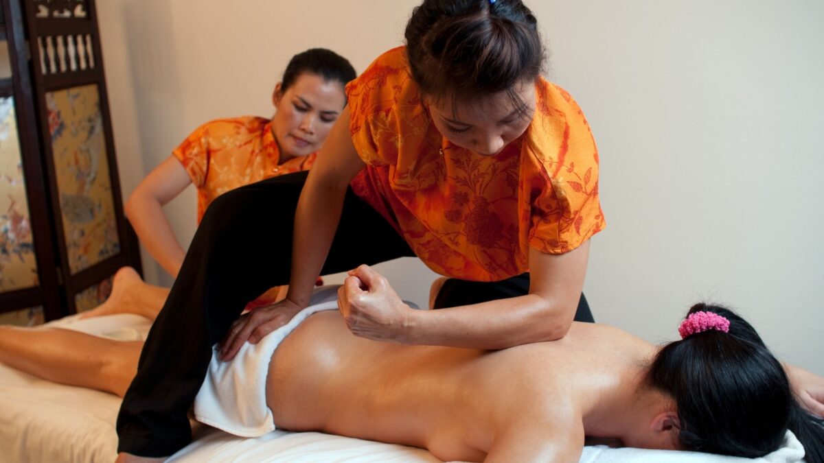 Asian Massage Parlor Guide time vid