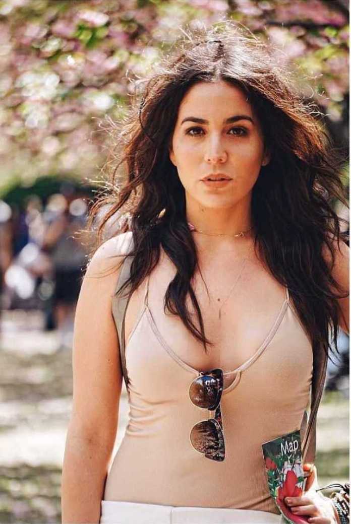 andy hennell recommends Audrey Esparza In Bikini