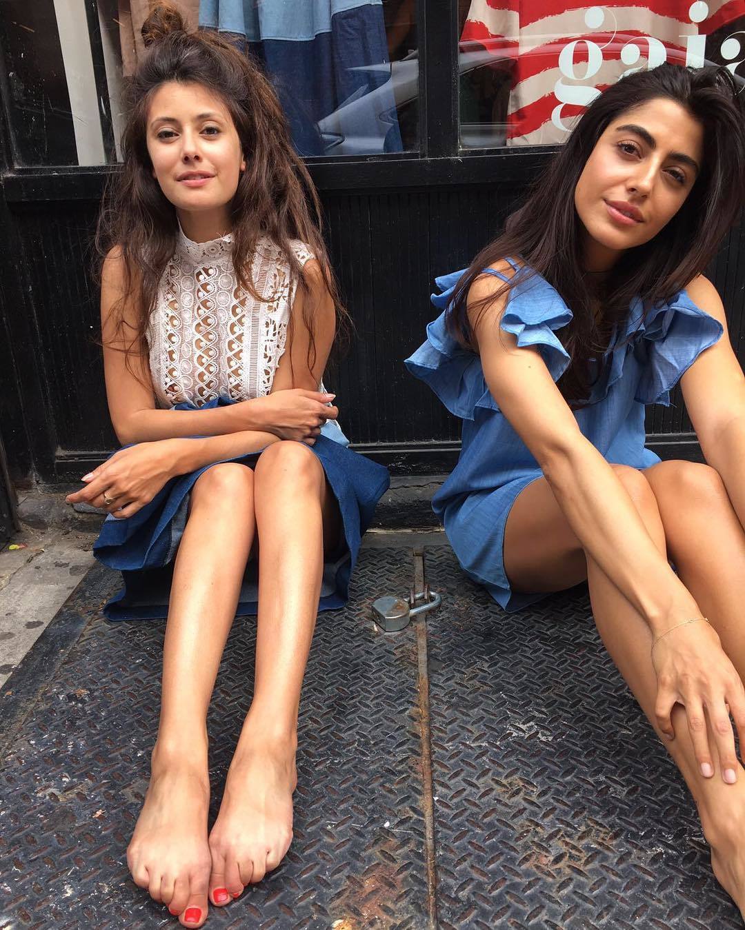 douch bagg share sibylla deen feet photos