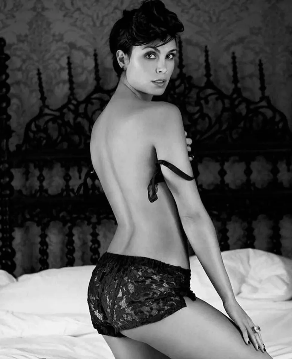 bev medley recommends morena baccarin nude scene pic