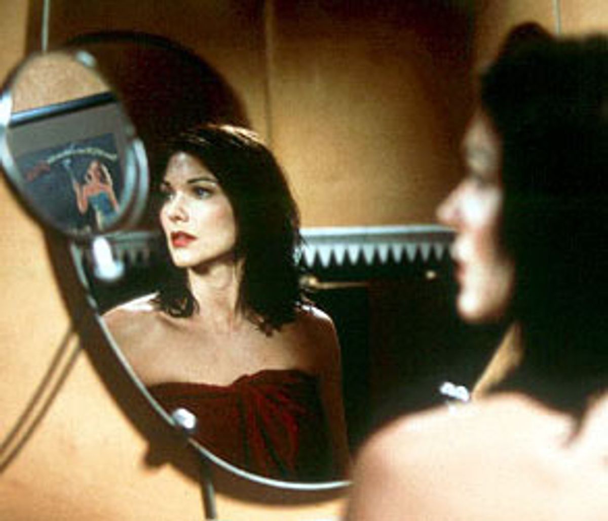 dng recommends Mulholland Drive Lesbian Scene