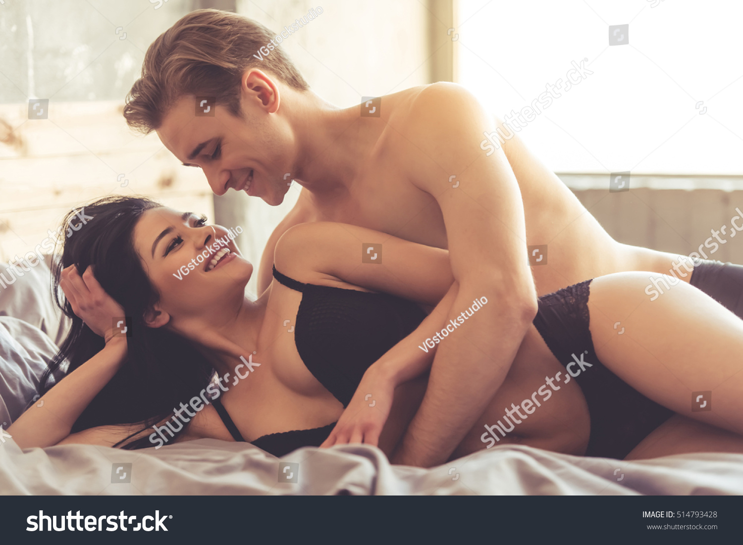 alfredo astudillo recommends beautiful young couple sex pic