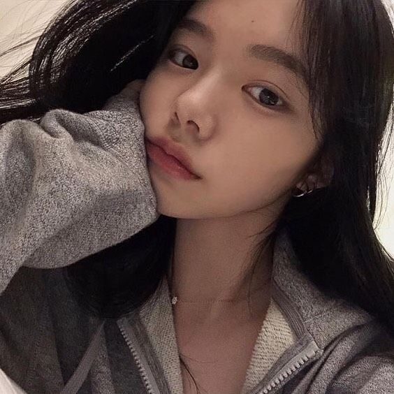 ashanti hollington add cute korean girl selfie photo