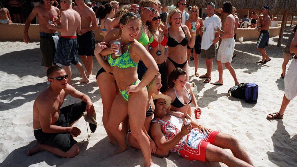 andre manson add photo drunk spring break girls