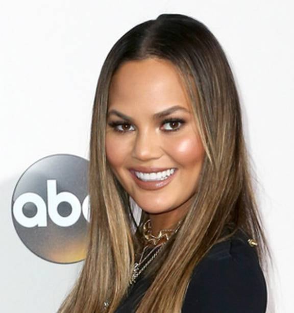 Best of Chrissy teigen ama wardrobe