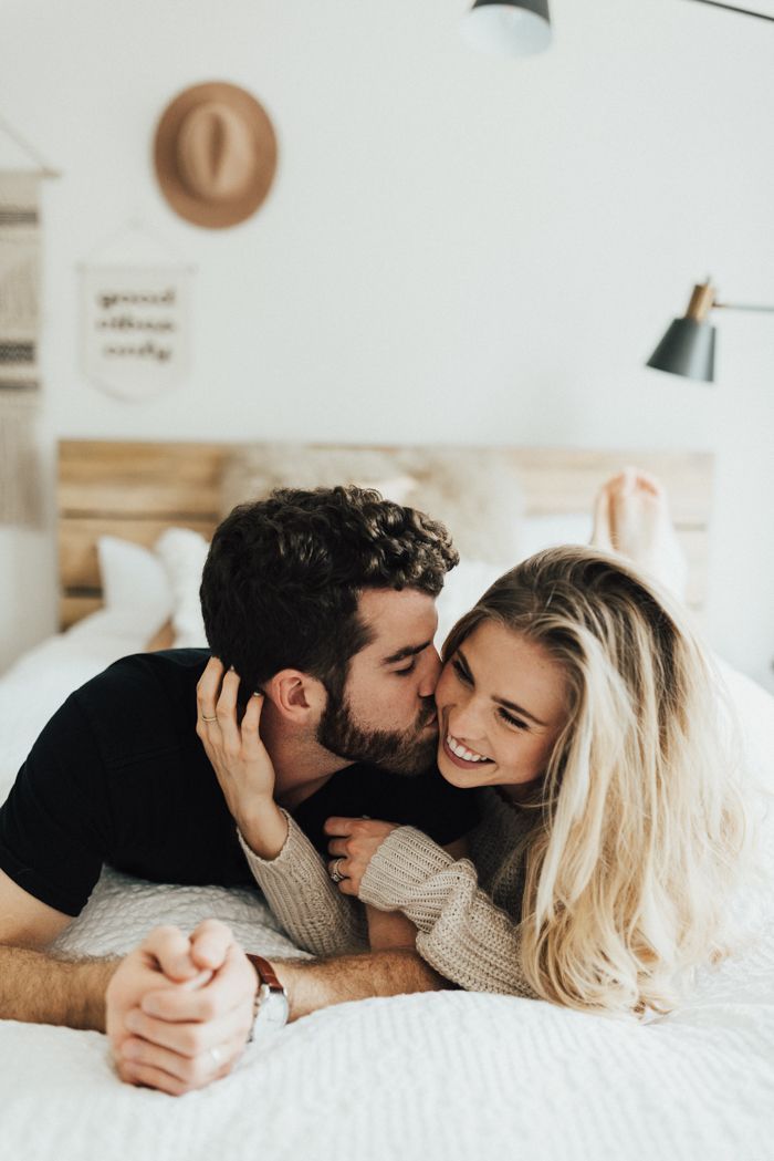 amy rule recommends couple bedroom photoshoot ideas pic