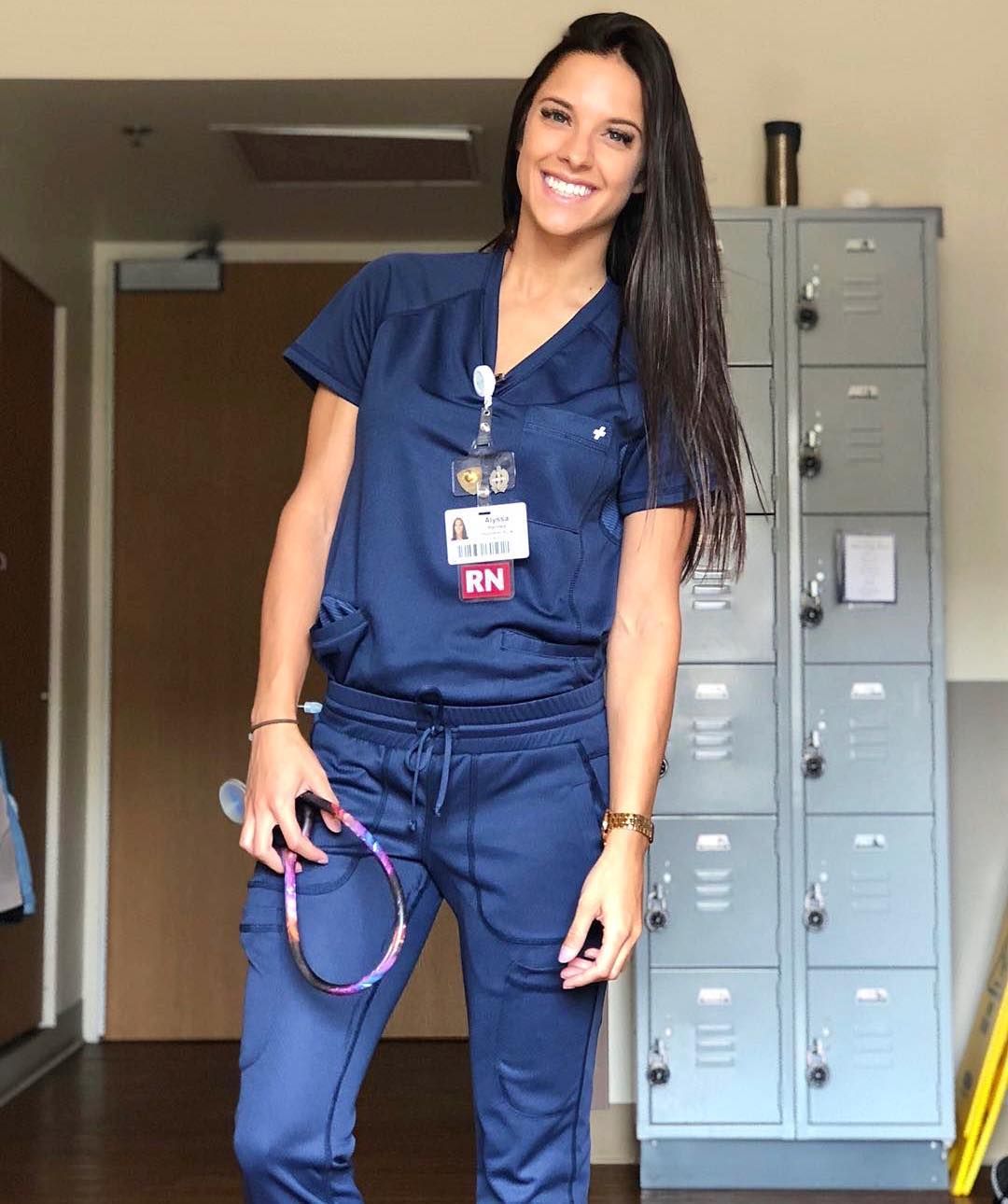 clifford lu recommends Sexy Nurse In Scrubs