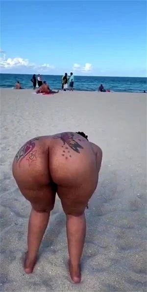 darla dillon recommends nude black ass on beach porn pic