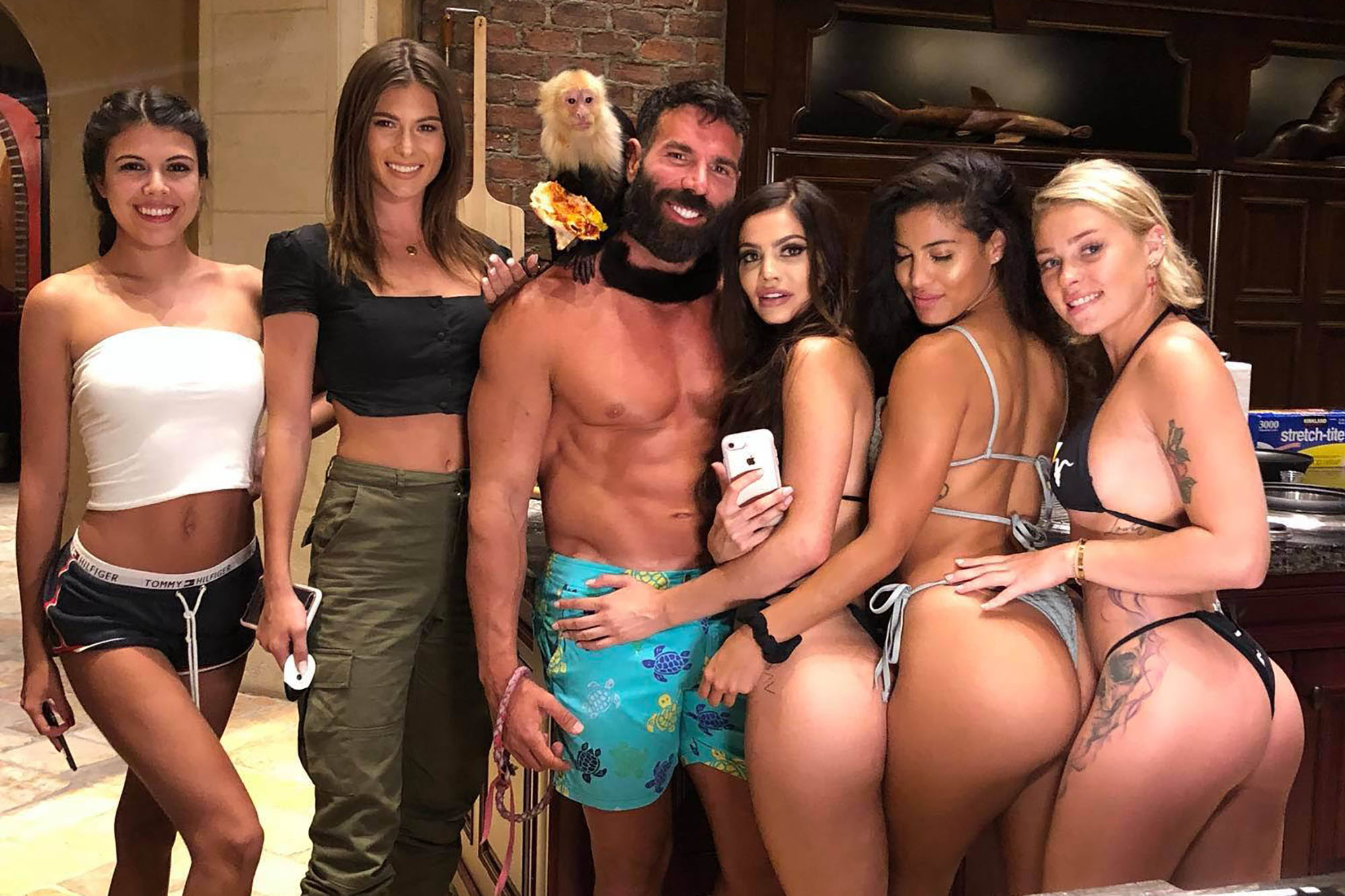 antoine kfoury recommends dan bilzerian topless girls pic