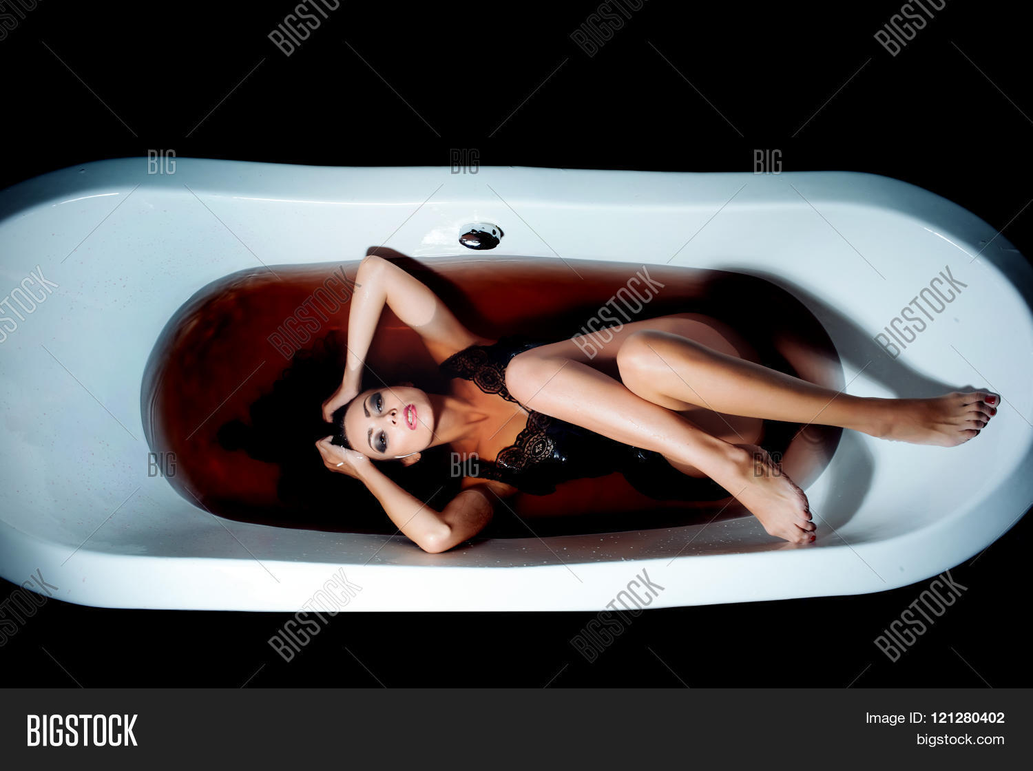 amy heywood add sexy bath tub pics photo