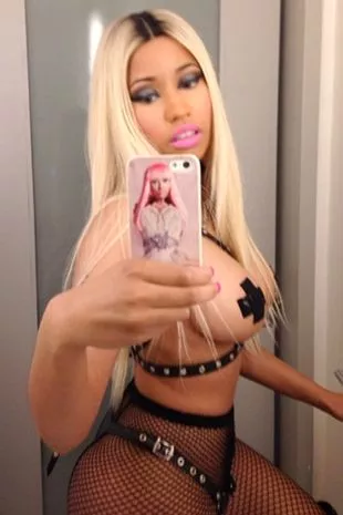 amy bratton recommends nicki manaj leaked nudes pic