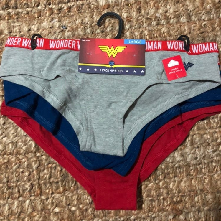 Wonder Woman Panties play sex