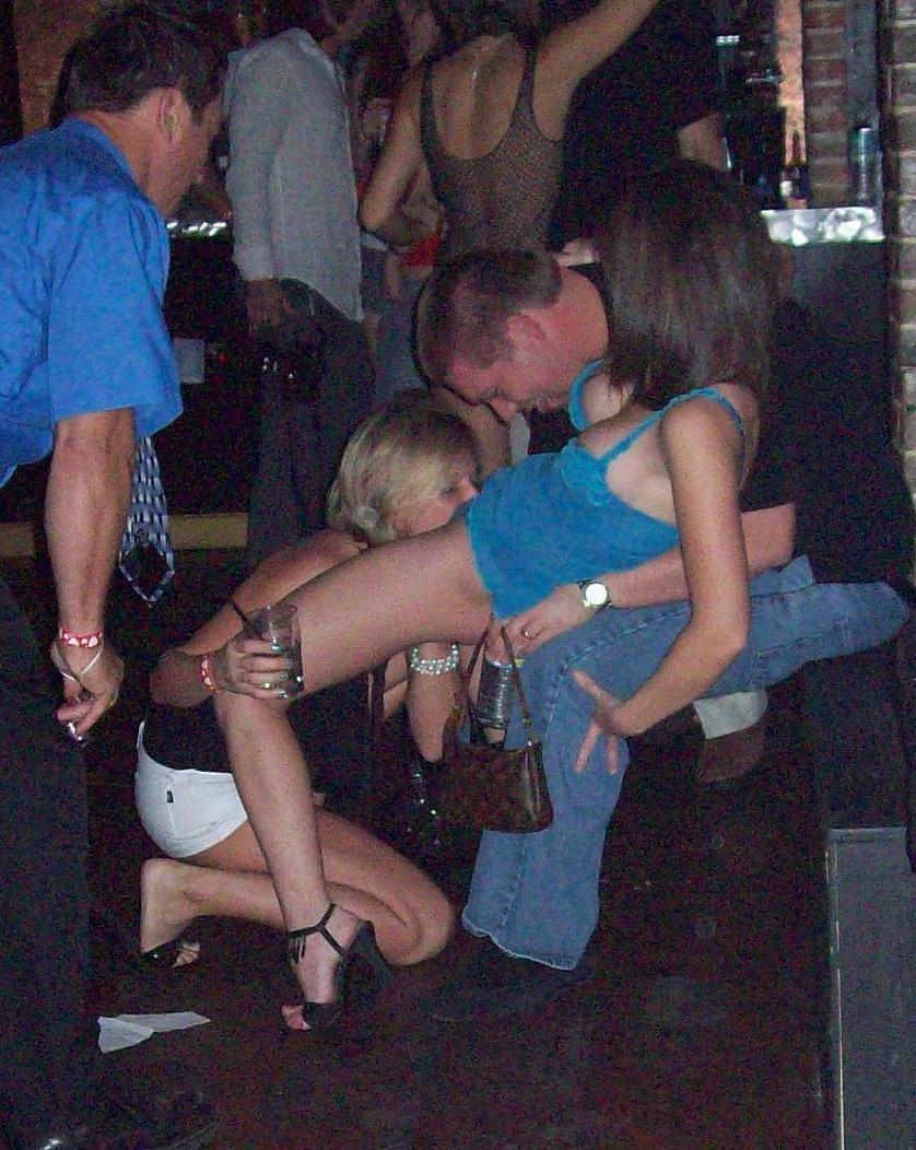 aaron herron add drunk girls eating pussy photo
