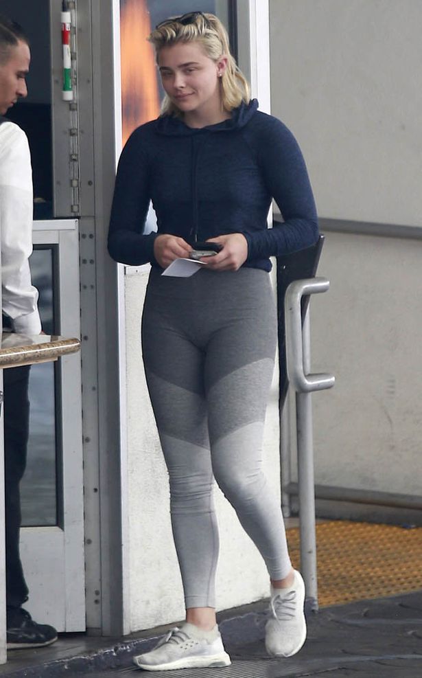 angelyn romano recommends chloe grace moretz camel toe pic