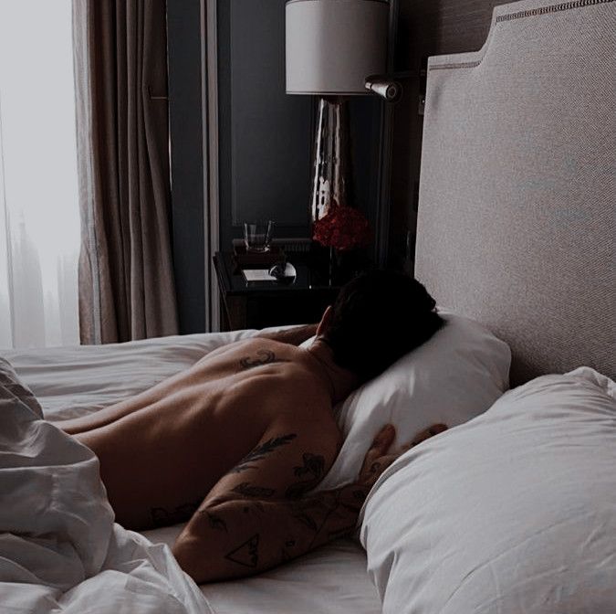 carl sullivan share tumblr men in bed photos