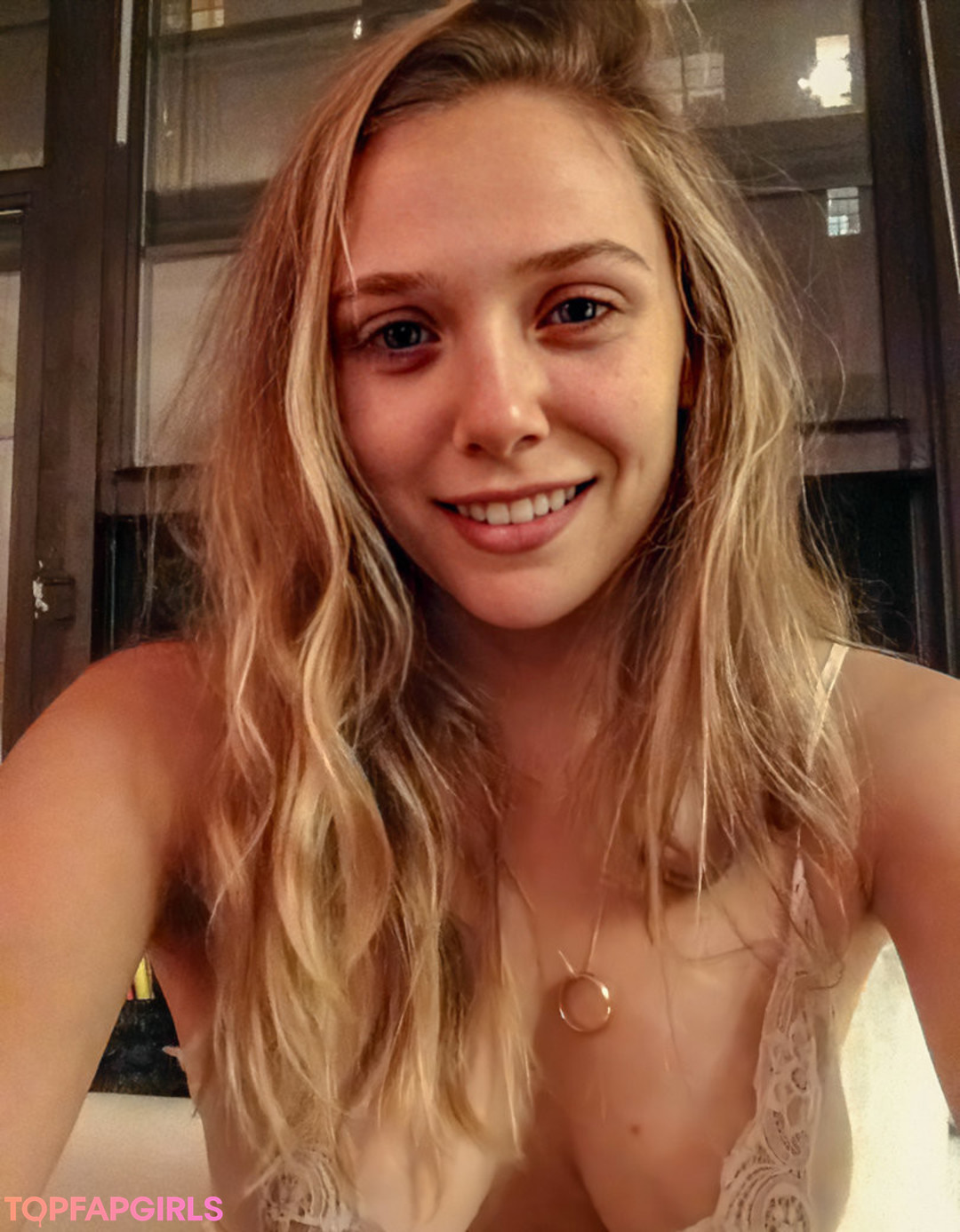 david difante recommends elizabeth olsen nude pic pic