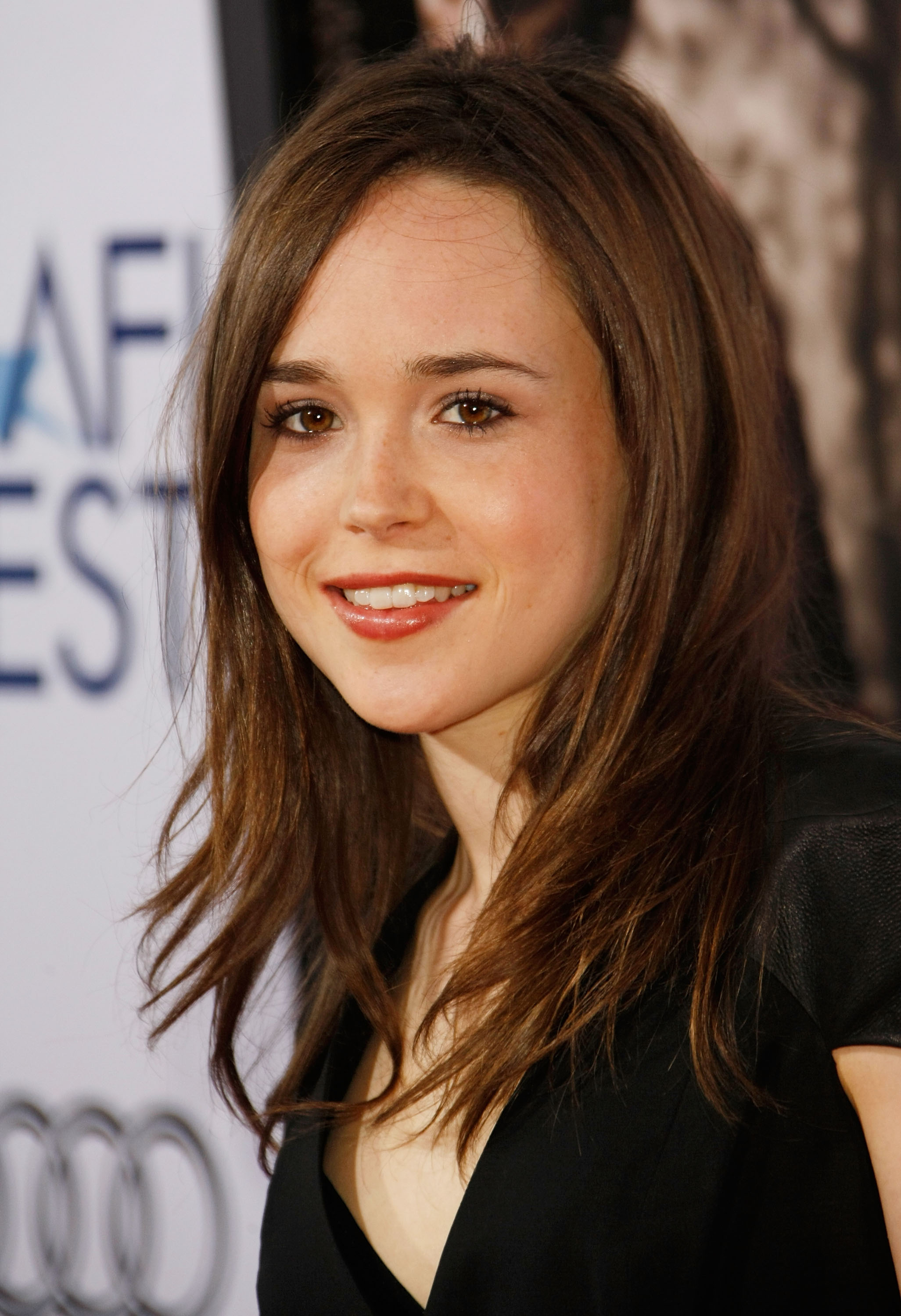 ashley wysong recommends ellen page tits pic