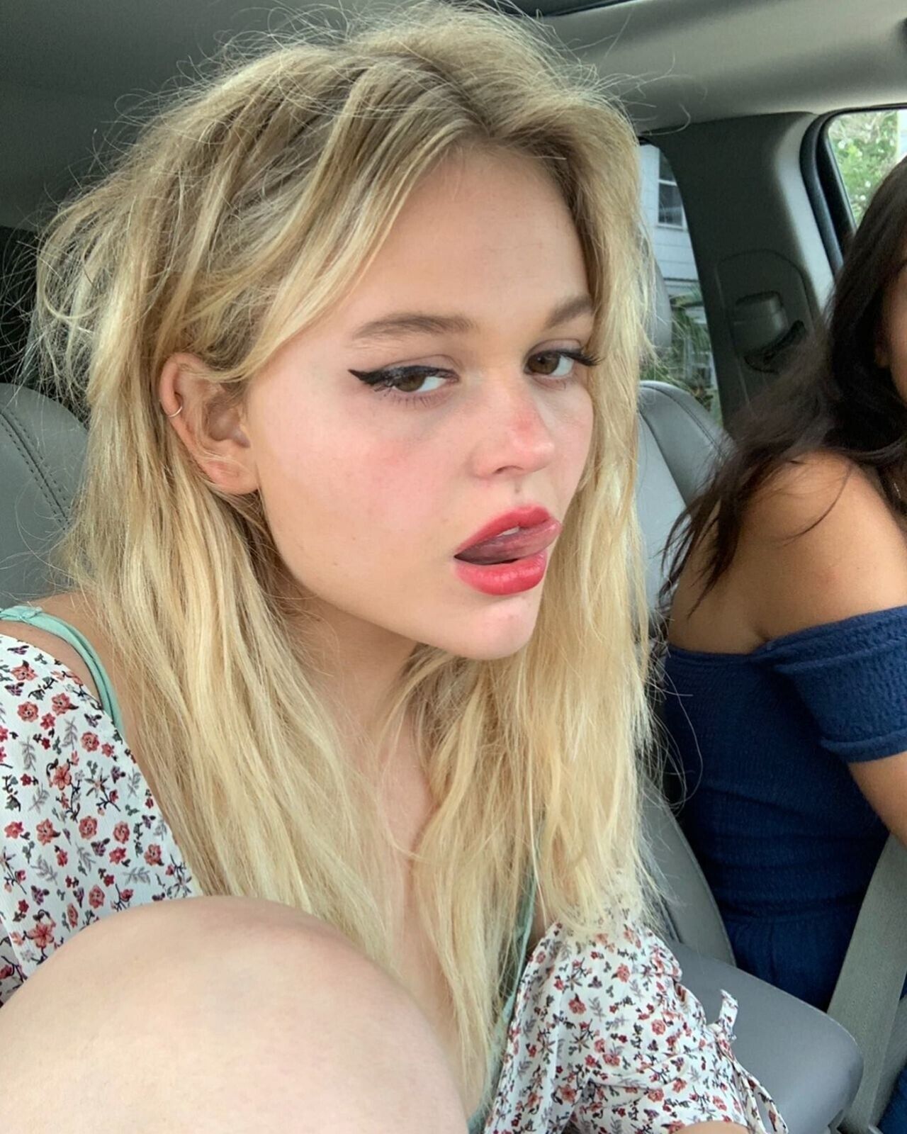 emily alyn lind sexy