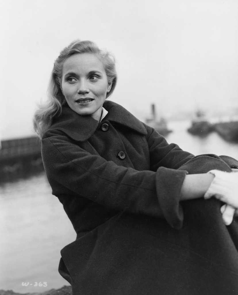 ally welch share eva marie saint sexy photos