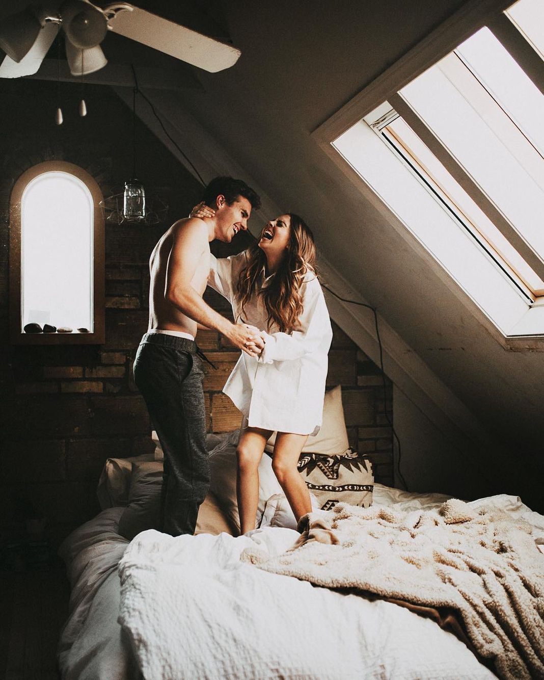andie kline recommends Couple Bedroom Photoshoot Ideas